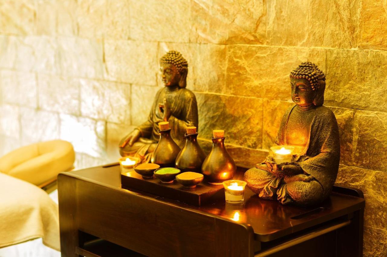 Crowne Plaza Ahmedabad City Centre By Ihg Zewnętrze zdjęcie